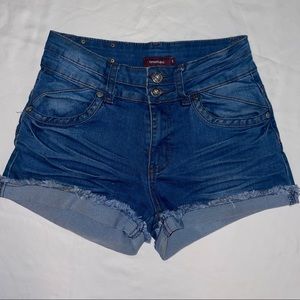 Kenneth Lopez ladies shorts size 3/4